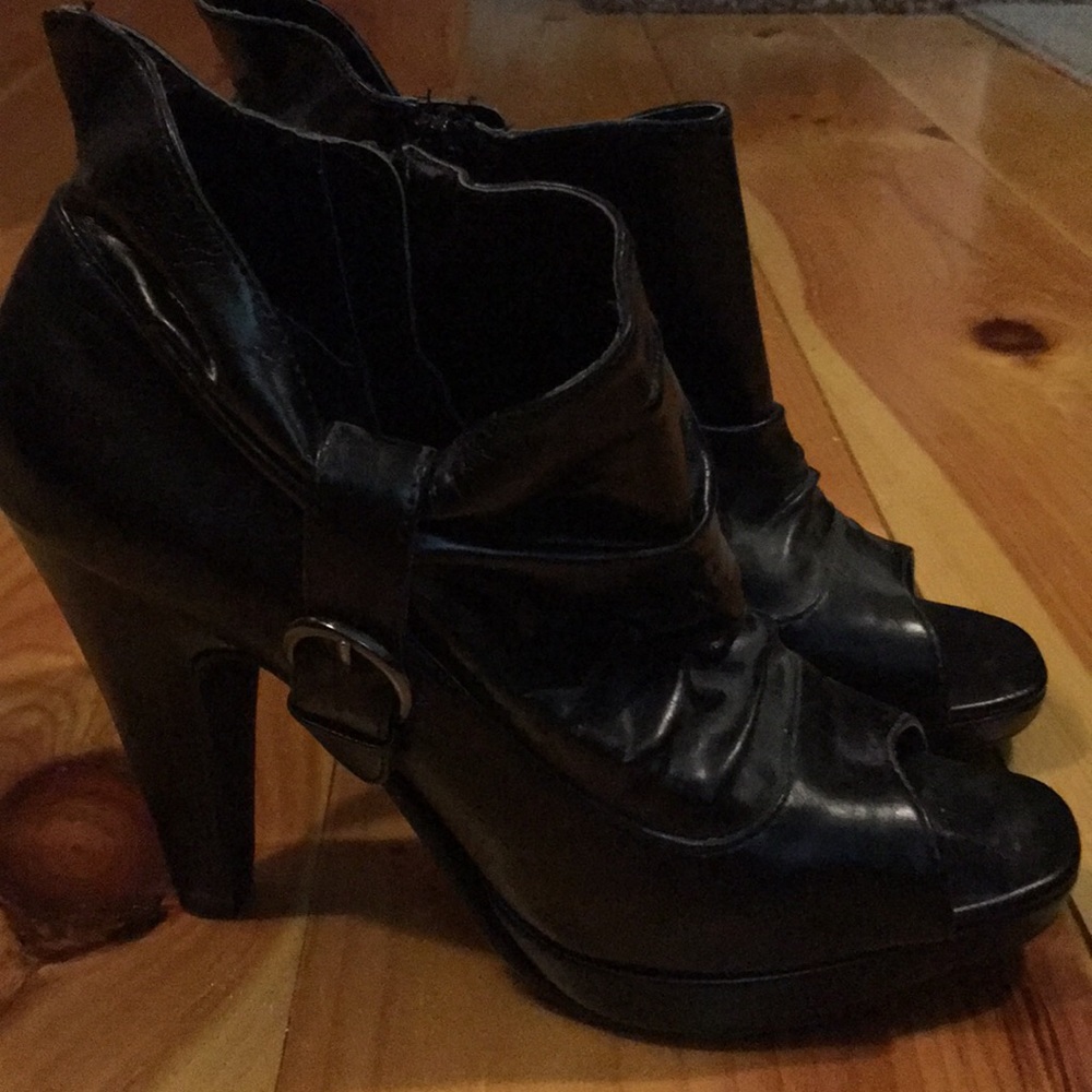 Maurices heels
